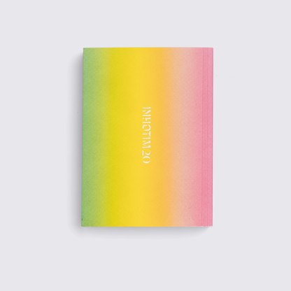 Livro "Caminhos — Guia de Visitação do Inhotim"